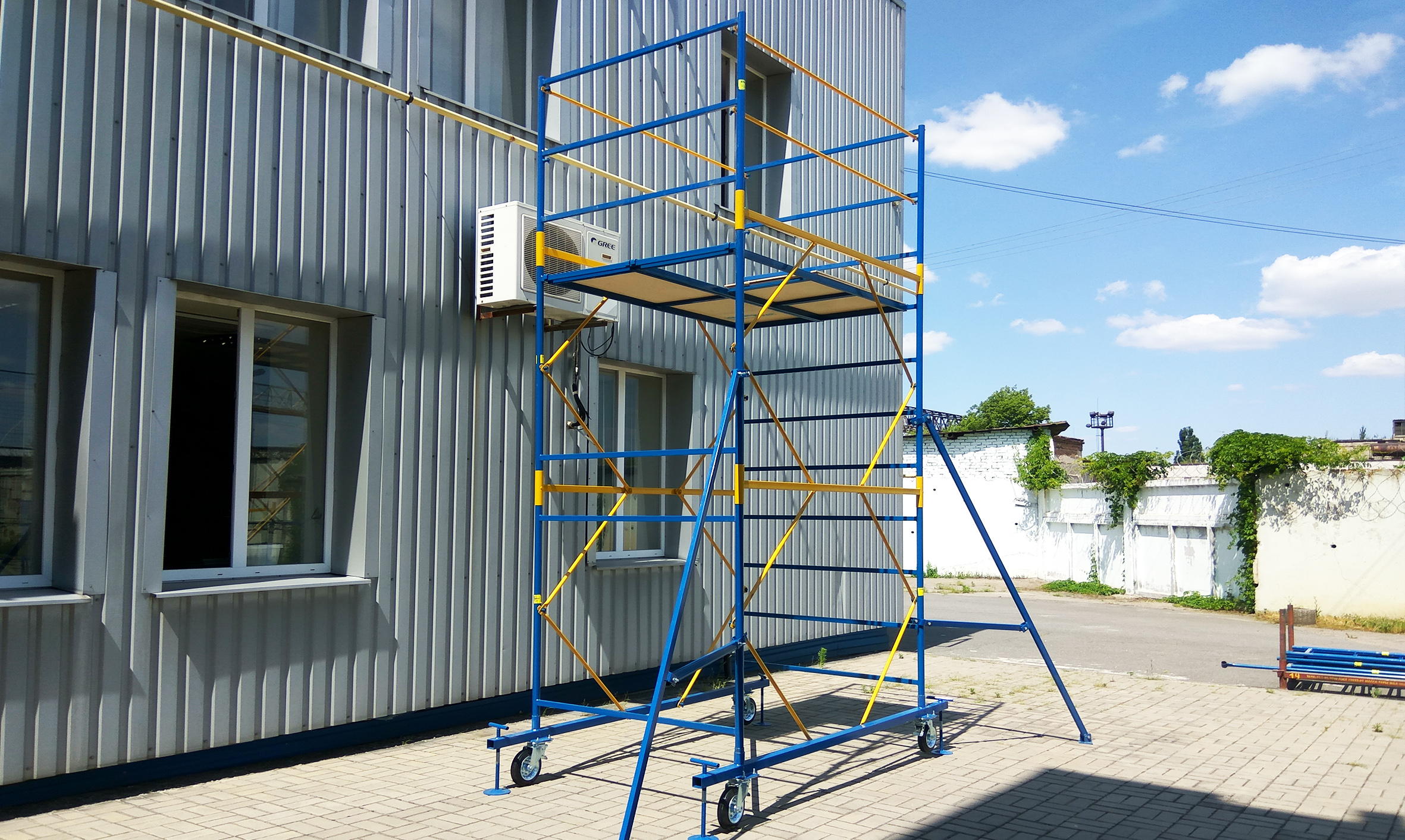 підмості пересувні